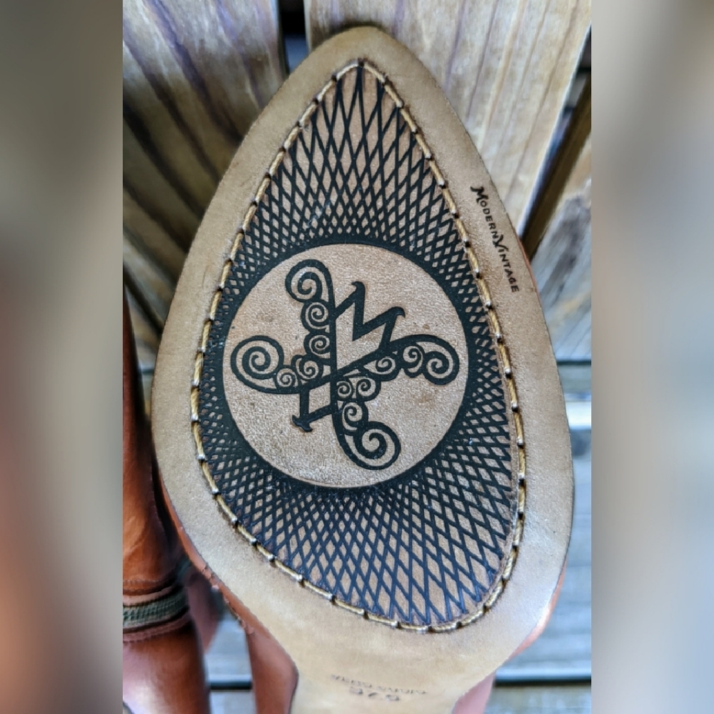 Vero Curio Modern Vintage Loretta Boots,Sz 7.5 - Picture 7 of 12